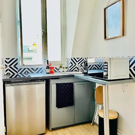 Parc Buttes Chaumont - Studio Mezzanine باريس